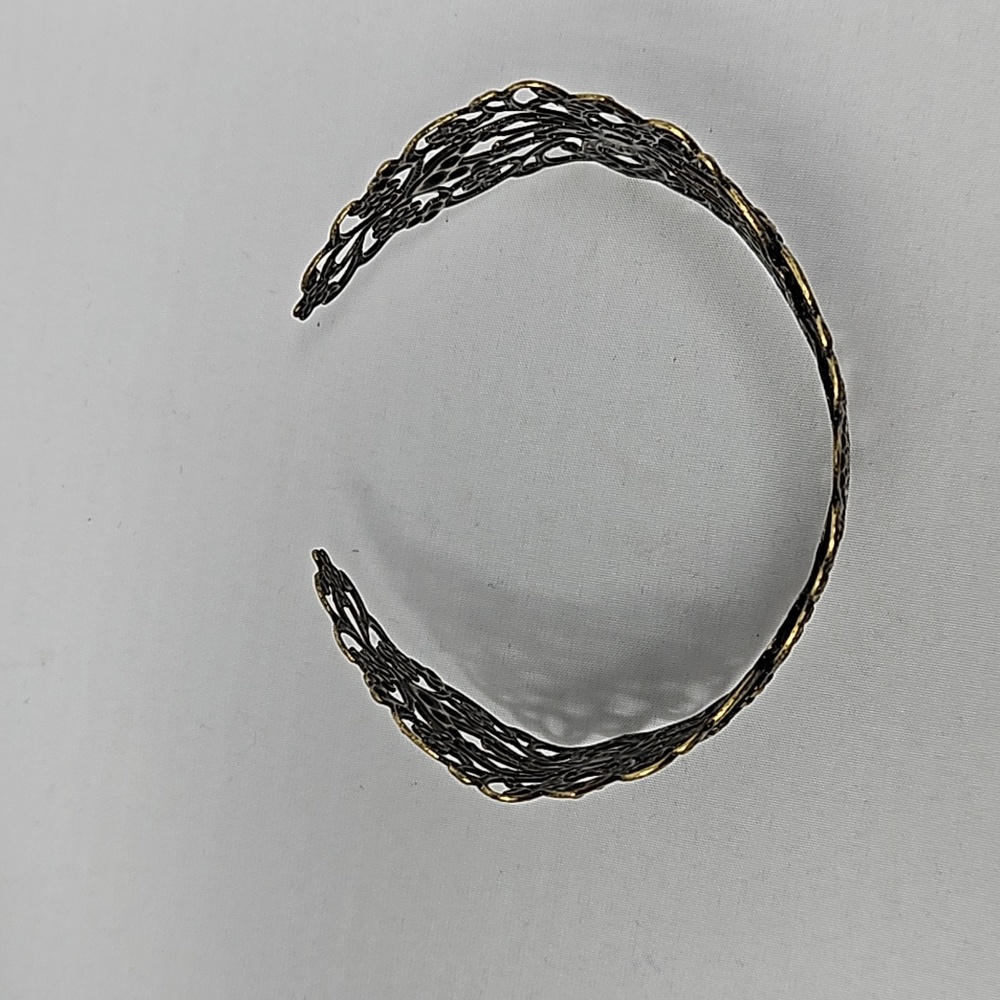 Pretty Cuff Bracelet - image 5